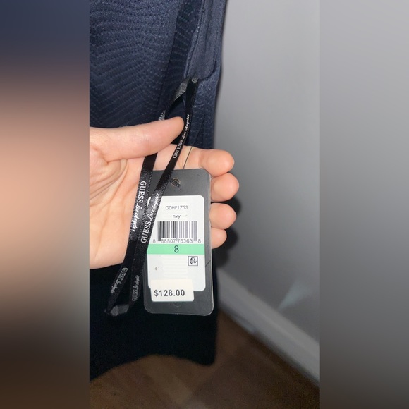 Guess dress - Picture 2 of 5